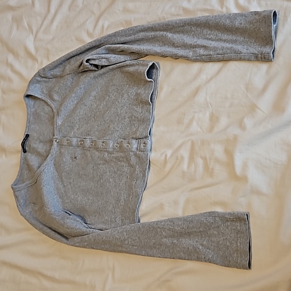 Fensace Tops - Gray Long Sleeve Crop Top Size L